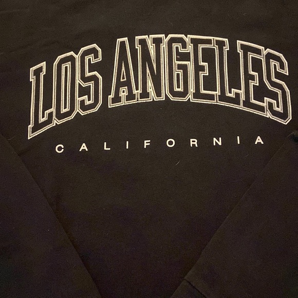 BRANDY MELVILLE LONG SLEEVE - Picture 2 of 2